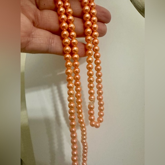 Elegant Coral Colored Glass Pearl Necklace - Picture 3 of 4